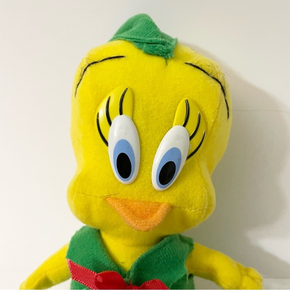 1992 Warner Brothers Tweety Bird Robin Hood Plush Toy 8” Tall - Picture 2 of 13
